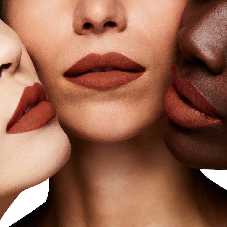 Liquid Lip Luxe Matte, Burnt Peach, 6ml, Model, Multiple Skin Tone